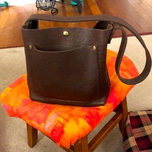 Shoulder bag if interested make an offer